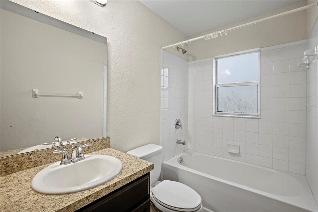 For Sale: $375,000 (4 beds, 2 baths, 1722 Square Feet)