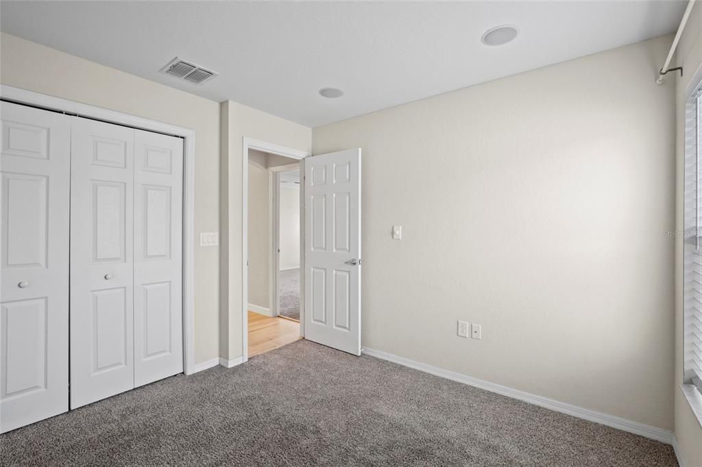 For Sale: $375,000 (4 beds, 2 baths, 1722 Square Feet)