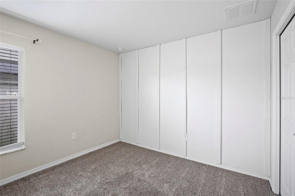 For Sale: $375,000 (4 beds, 2 baths, 1722 Square Feet)