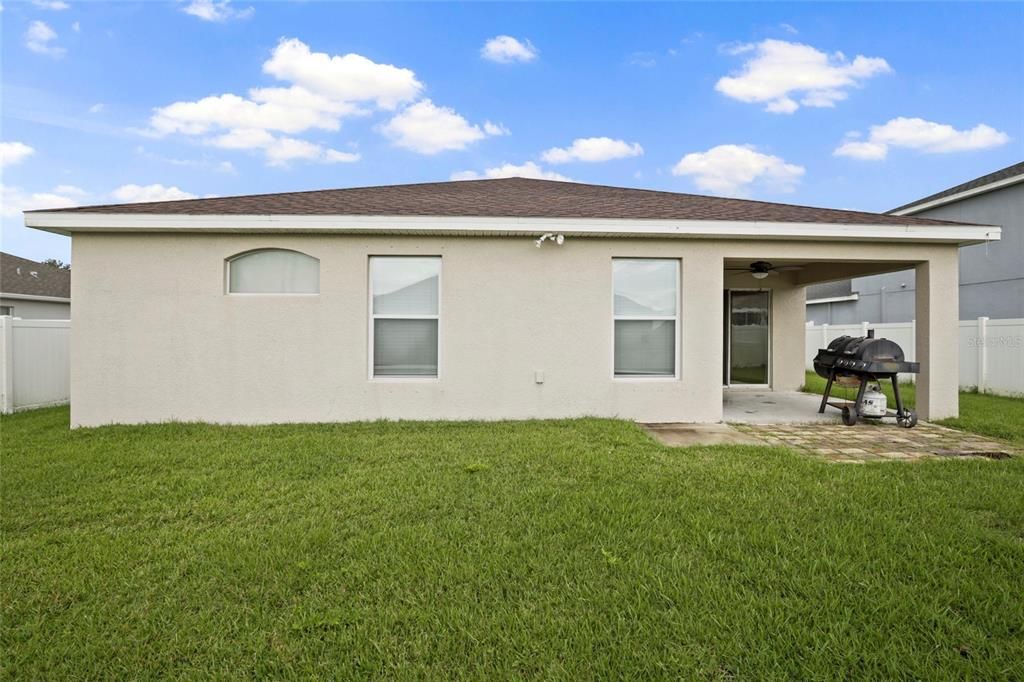 For Sale: $375,000 (4 beds, 2 baths, 1722 Square Feet)