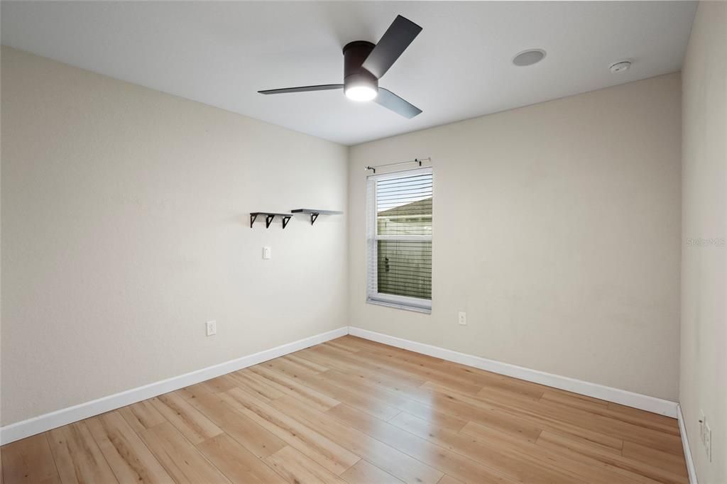 For Sale: $375,000 (4 beds, 2 baths, 1722 Square Feet)
