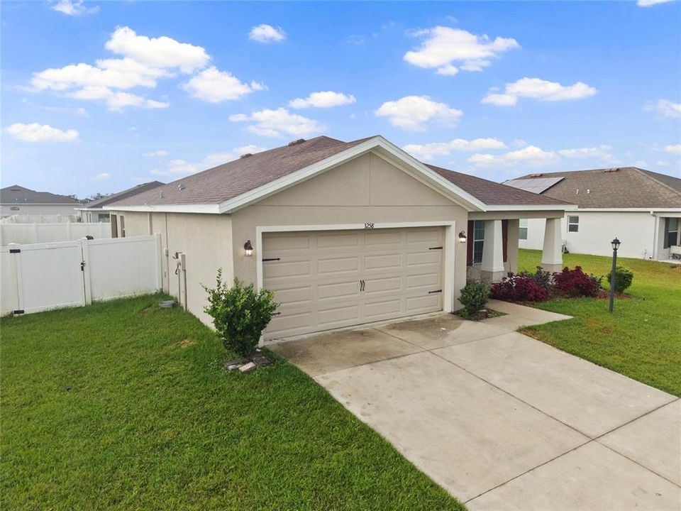 For Sale: $375,000 (4 beds, 2 baths, 1722 Square Feet)