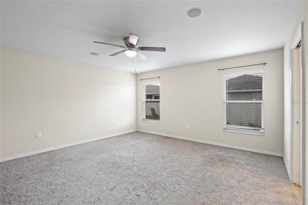 For Sale: $375,000 (4 beds, 2 baths, 1722 Square Feet)