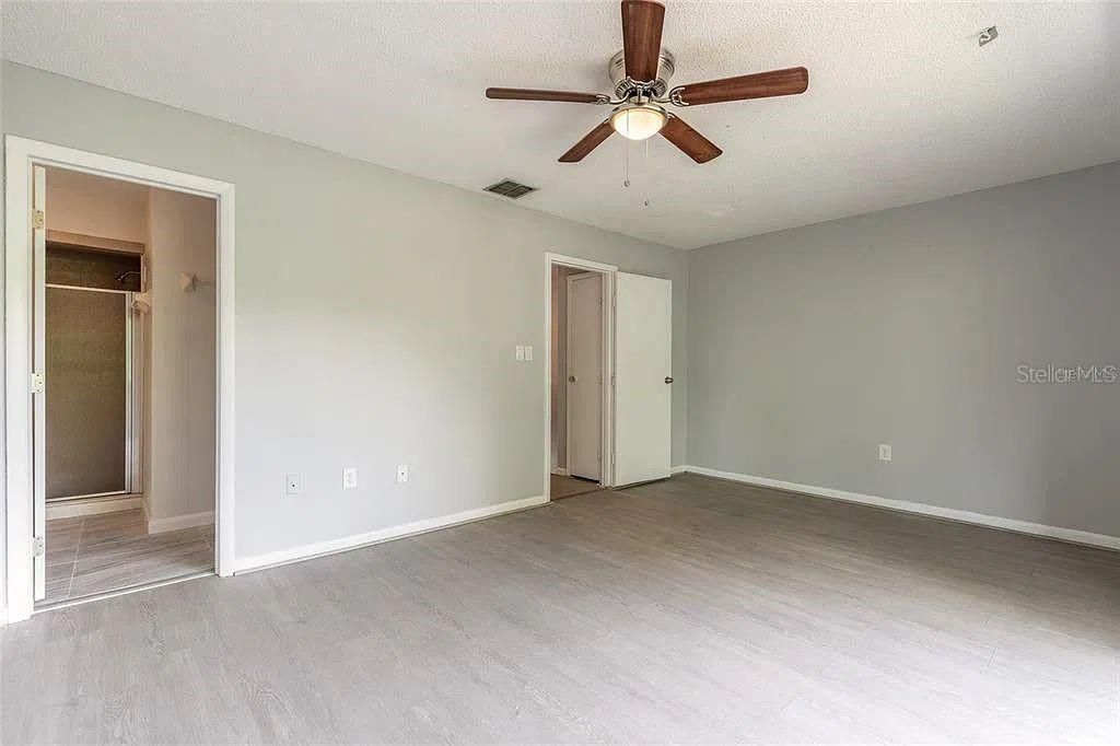 For Rent: $1,700 (3 beds, 2 baths, 1405 Square Feet)