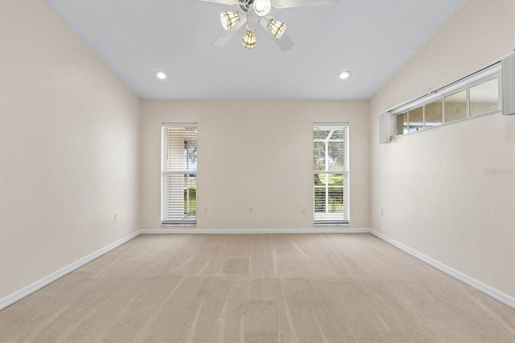 For Rent: $2,200 (3 beds, 2 baths, 1674 Square Feet)