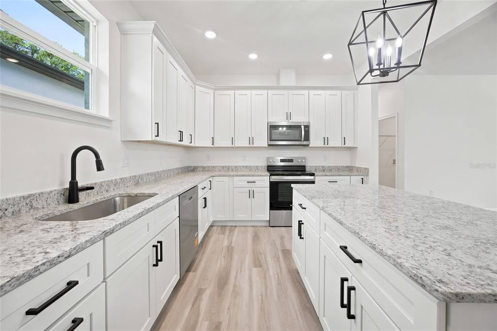 For Sale: $349,000 (3 beds, 2 baths, 1403 Square Feet)
