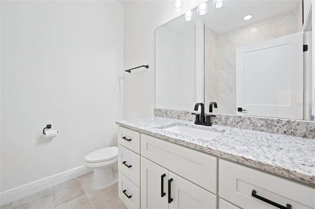 For Sale: $349,000 (3 beds, 2 baths, 1403 Square Feet)