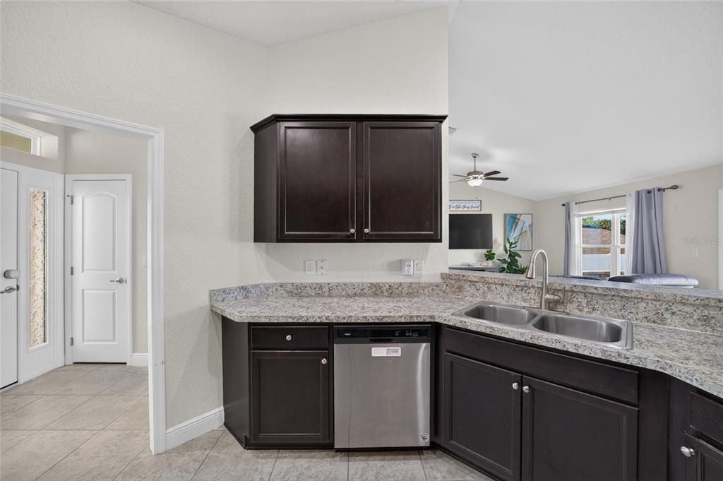 For Sale: $265,000 (4 beds, 2 baths, 1775 Square Feet)