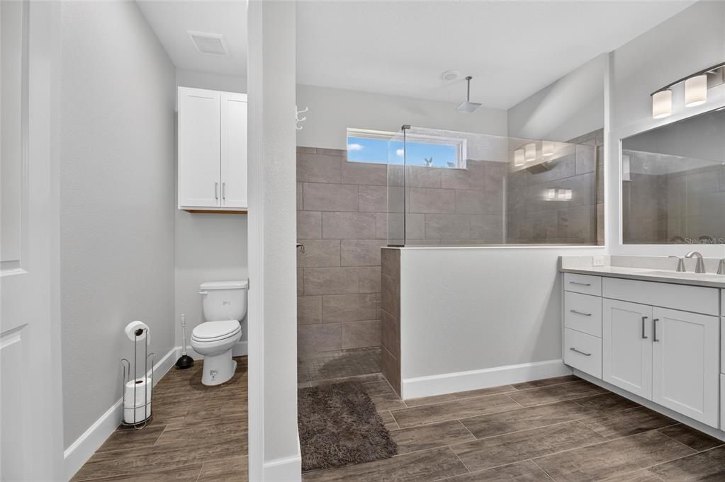 For Sale: $1,200,000 (4 beds, 3 baths, 3205 Square Feet)