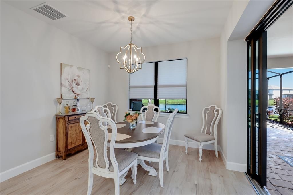 En Venta: $749,900 (3 camas, 2 baños, 2054 Pies cuadrados)