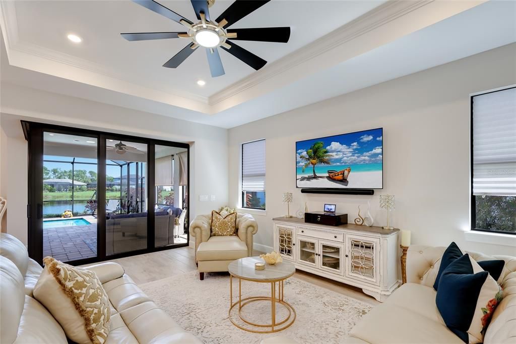En Venta: $749,900 (3 camas, 2 baños, 2054 Pies cuadrados)