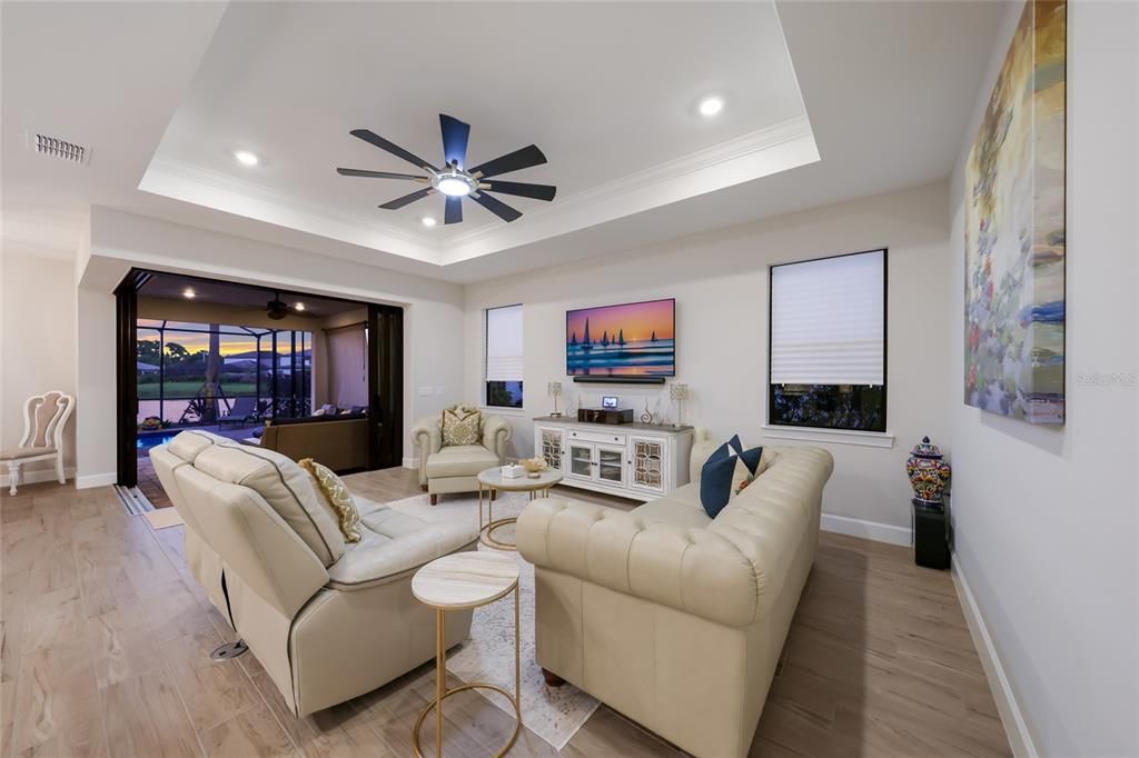 En Venta: $749,900 (3 camas, 2 baños, 2054 Pies cuadrados)