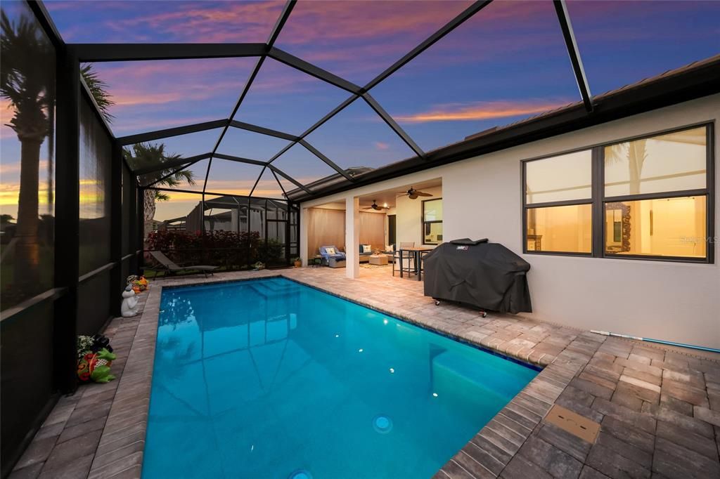 En Venta: $749,900 (3 camas, 2 baños, 2054 Pies cuadrados)