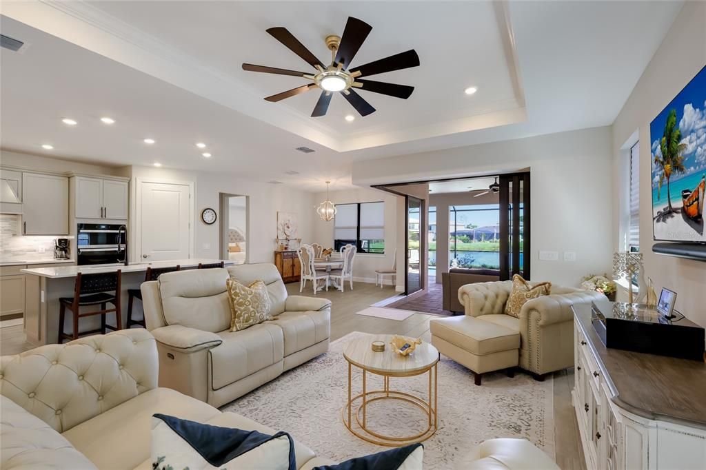 En Venta: $749,900 (3 camas, 2 baños, 2054 Pies cuadrados)