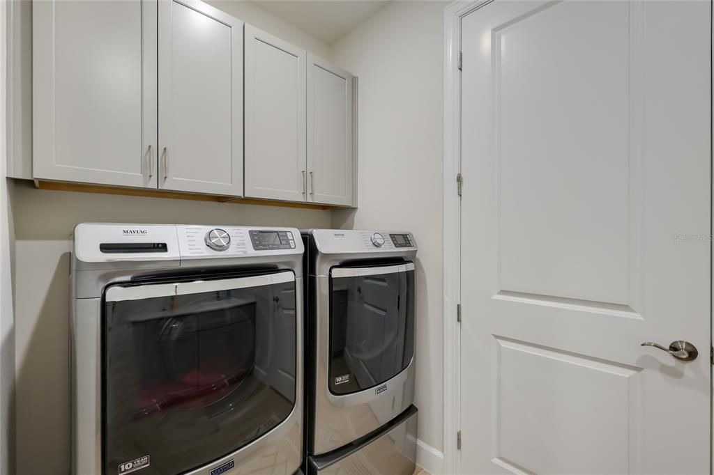 En Venta: $749,900 (3 camas, 2 baños, 2054 Pies cuadrados)