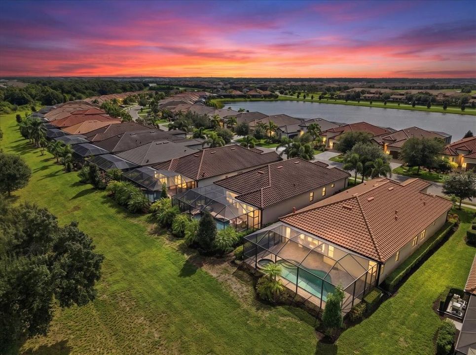 En Venta: $949,000 (4 camas, 2 baños, 2270 Pies cuadrados)