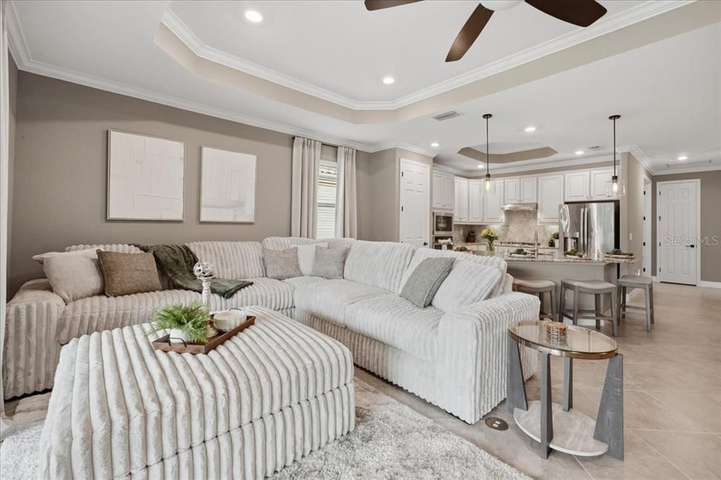 En Venta: $949,000 (4 camas, 2 baños, 2270 Pies cuadrados)