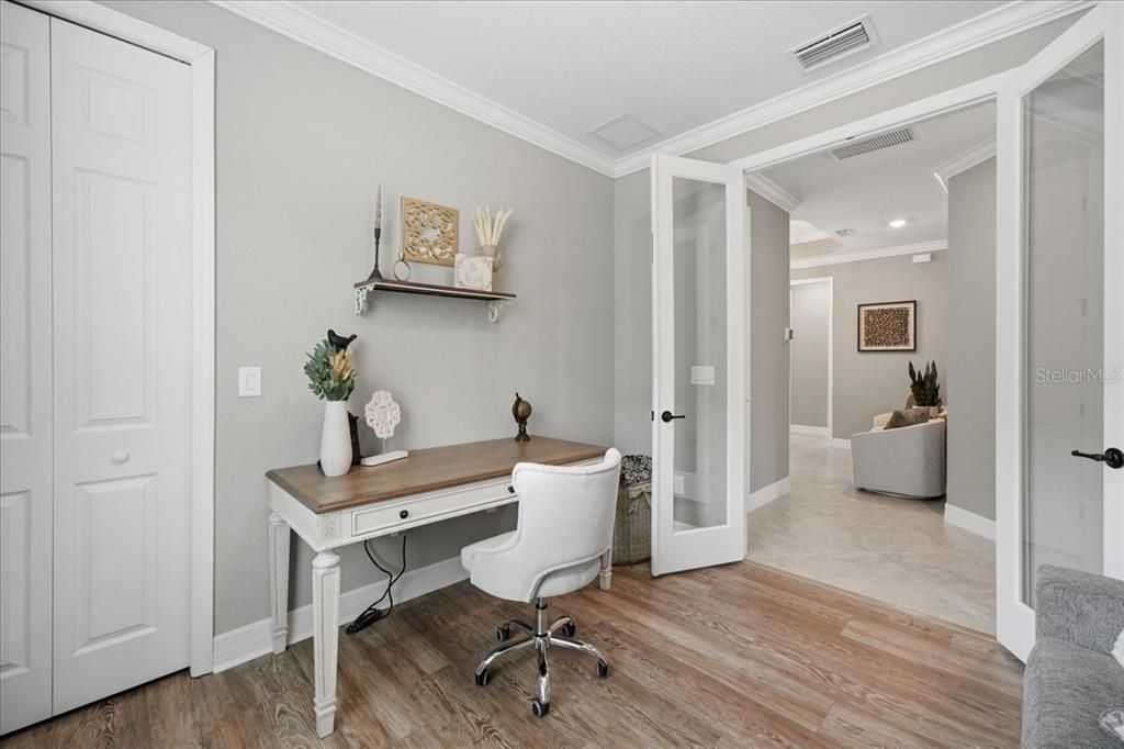 En Venta: $949,000 (4 camas, 2 baños, 2270 Pies cuadrados)