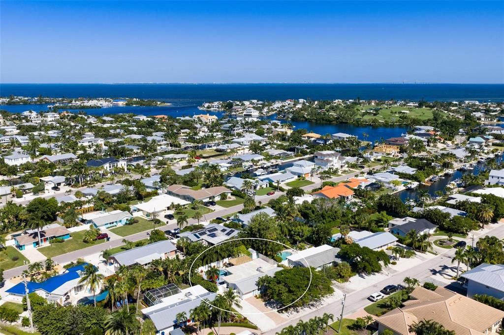 На продажу: $1,395,000 (3 спален, 2 ванн, 1960 Квадратных фут)