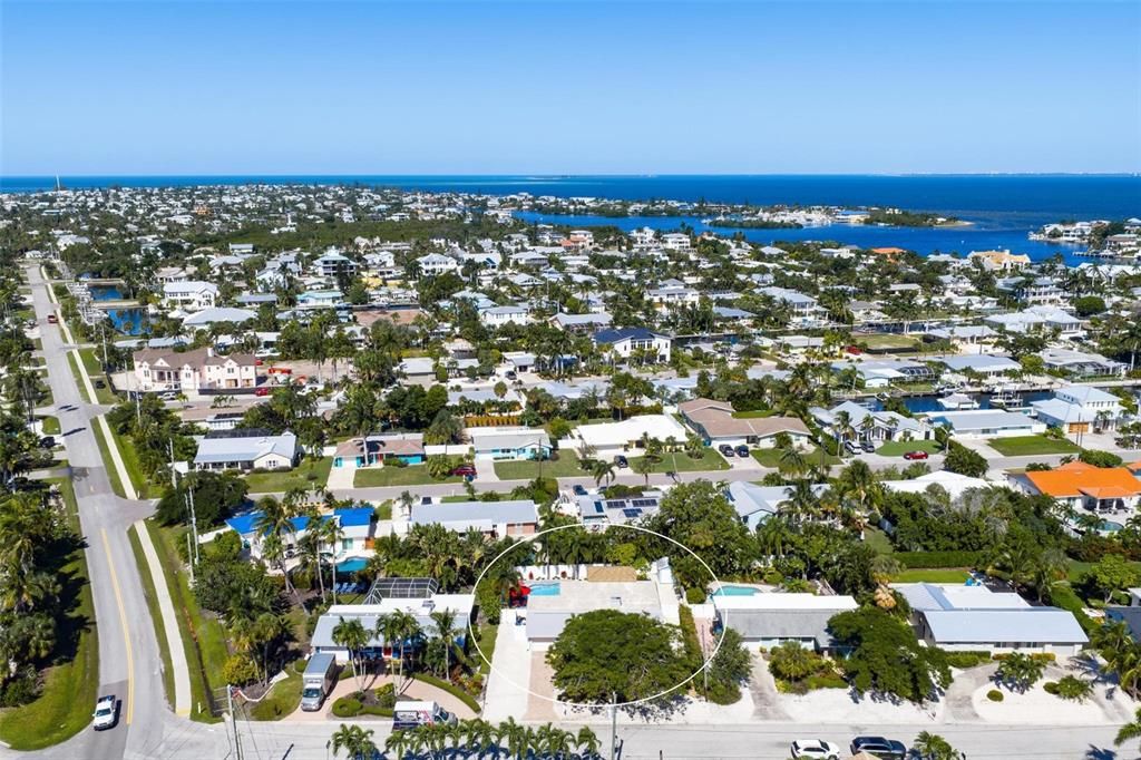 На продажу: $1,395,000 (3 спален, 2 ванн, 1960 Квадратных фут)