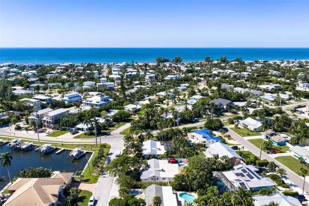 На продажу: $1,395,000 (3 спален, 2 ванн, 1960 Квадратных фут)
