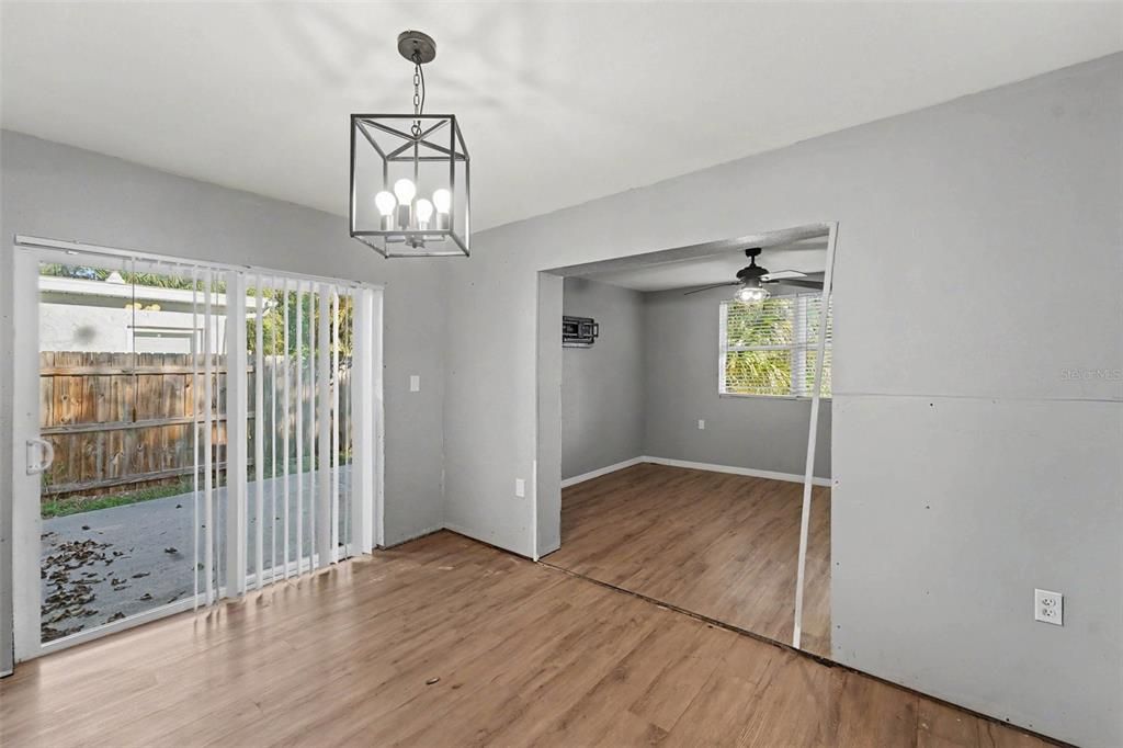 For Sale: $184,950 (3 beds, 2 baths, 1310 Square Feet)