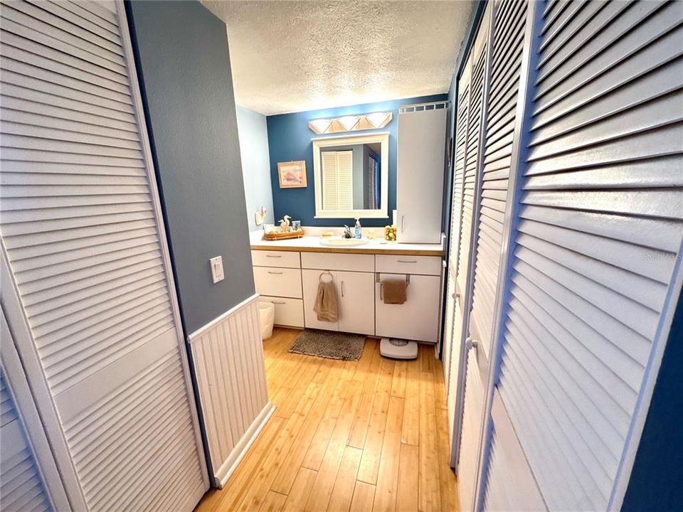 En Venta: $399,900 (2 camas, 2 baños, 1236 Pies cuadrados)