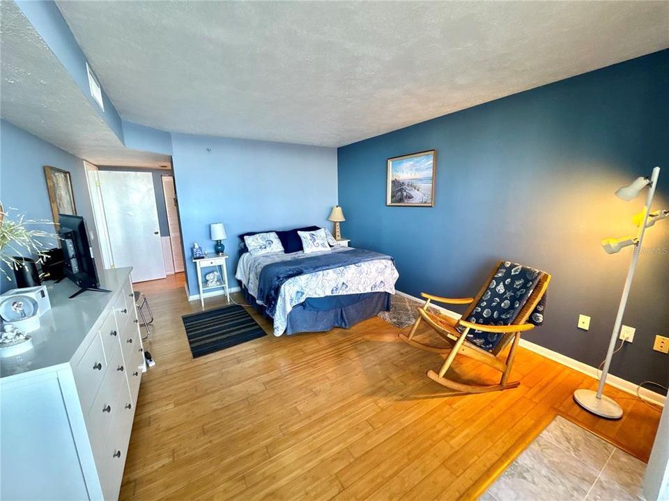 En Venta: $399,900 (2 camas, 2 baños, 1236 Pies cuadrados)