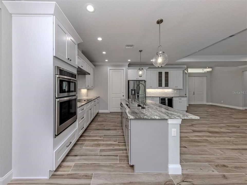 На продажу: $744,999 (4 спален, 3 ванн, 2230 Квадратных фут)