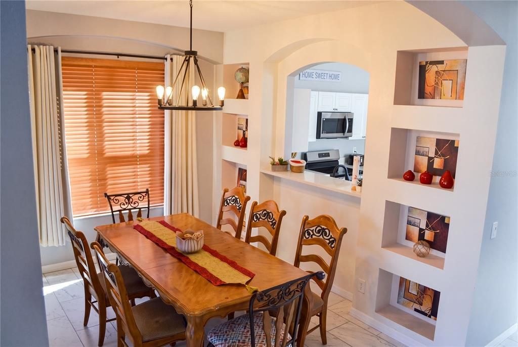 En Venta: $515,000 (6 camas, 5 baños, 2771 Pies cuadrados)