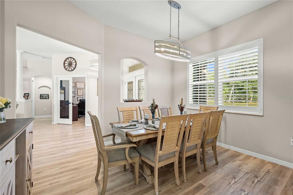 For Sale: $875,000 (3 beds, 2 baths, 2386 Square Feet)