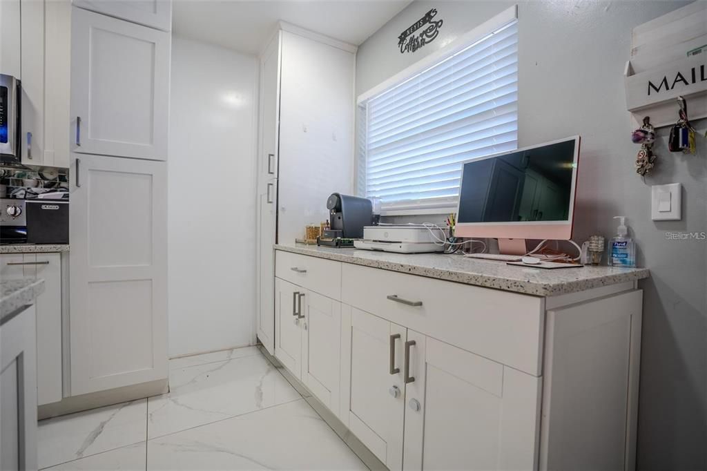 На продажу: $399,900 (3 спален, 1 ванн, 1489 Квадратных фут)