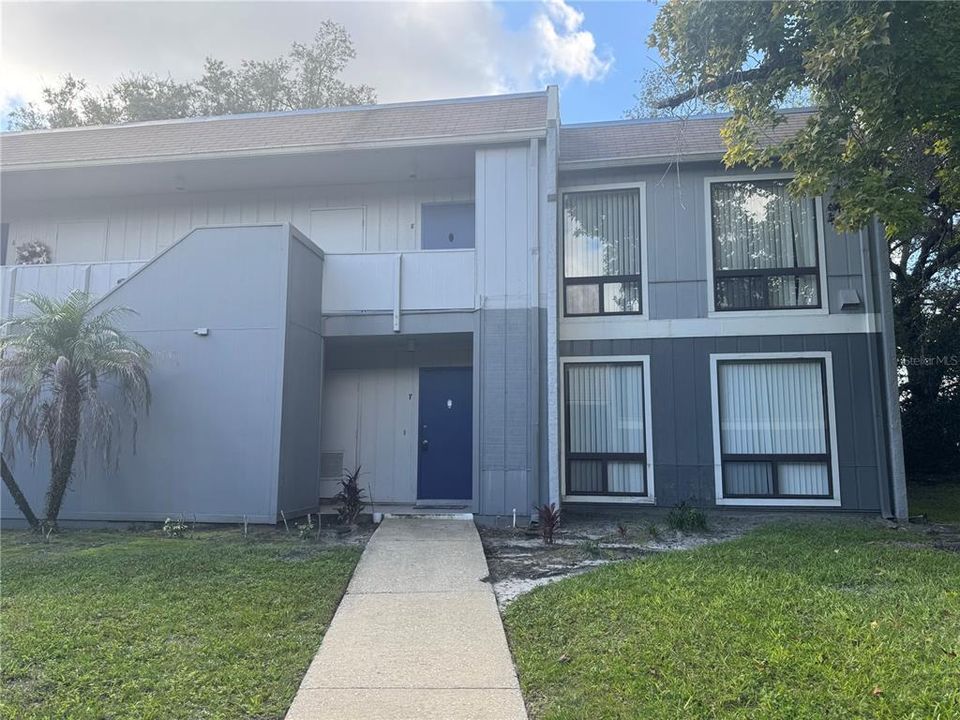For Rent: $1,495 (2 beds, 2 baths, 972 Square Feet)