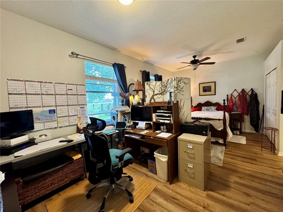 На продажу: $315,000 (3 спален, 2 ванн, 1703 Квадратных фут)