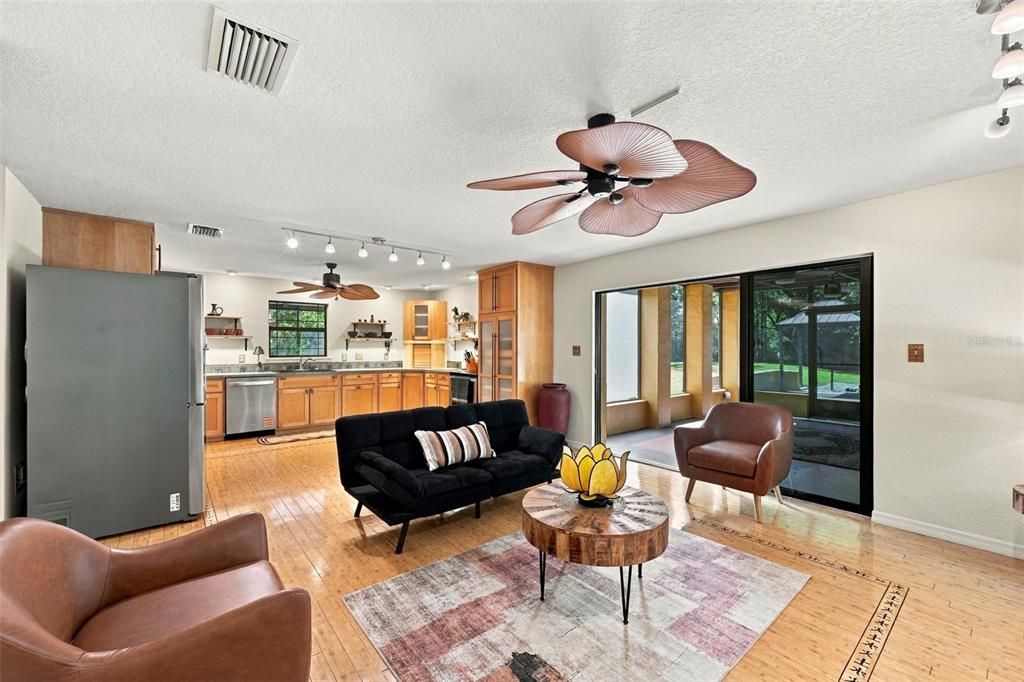 For Sale: $769,000 (3 beds, 3 baths, 2830 Square Feet)