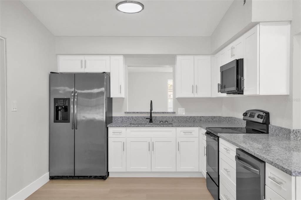 En Venta: $365,000 (3 camas, 2 baños, 1544 Pies cuadrados)