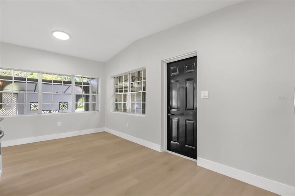 En Venta: $365,000 (3 camas, 2 baños, 1544 Pies cuadrados)
