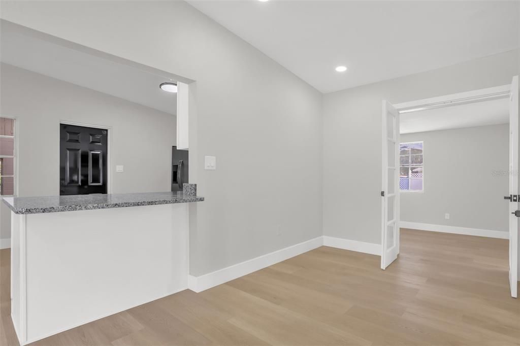 En Venta: $365,000 (3 camas, 2 baños, 1544 Pies cuadrados)