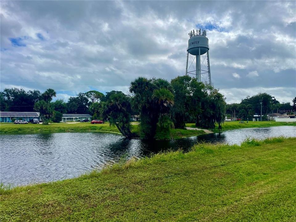 For Sale: $175,000 (3 beds, 2 baths, 1200 Square Feet)