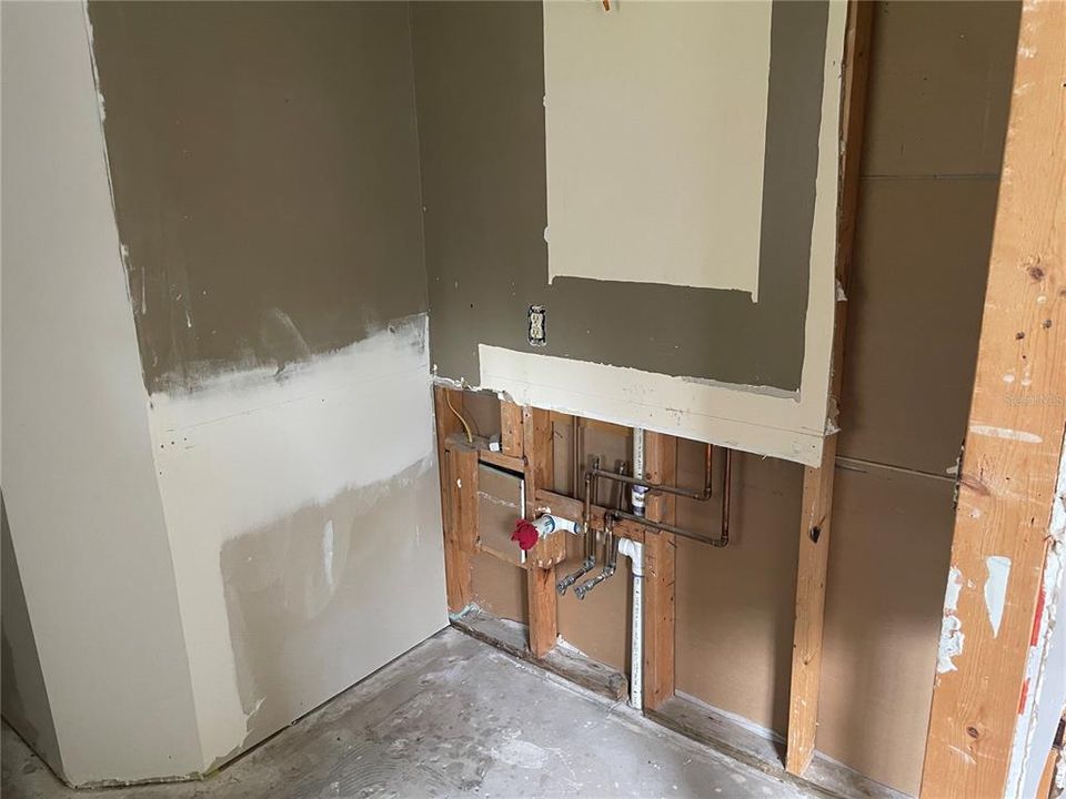 For Sale: $175,000 (3 beds, 2 baths, 1200 Square Feet)