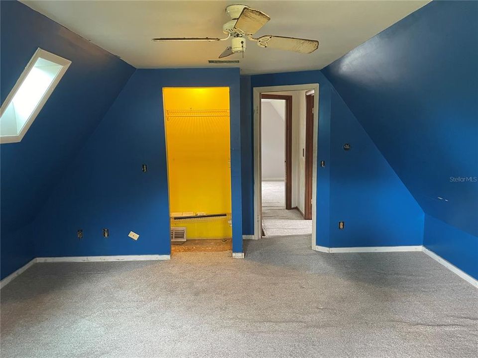 For Sale: $175,000 (3 beds, 2 baths, 1200 Square Feet)