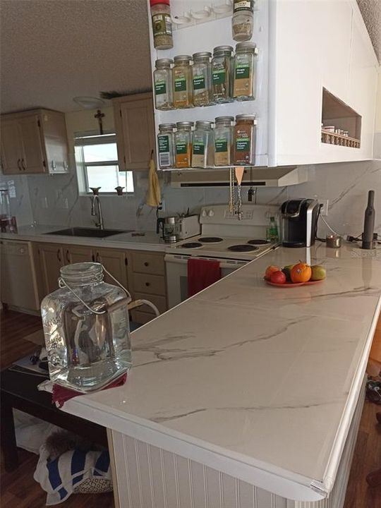 En Venta: $144,900 (2 camas, 2 baños, 1050 Pies cuadrados)