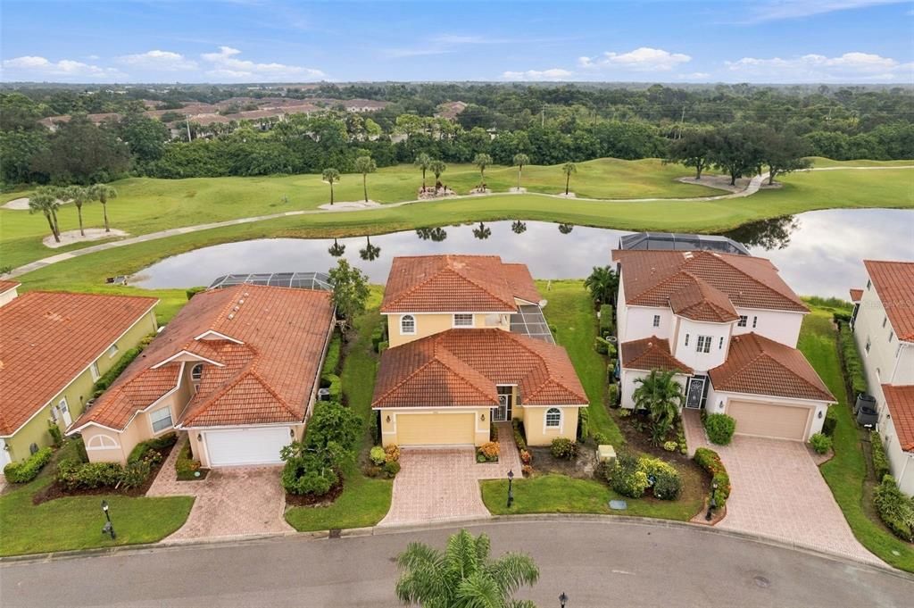En Venta: $459,999 (3 camas, 4 baños, 3241 Pies cuadrados)