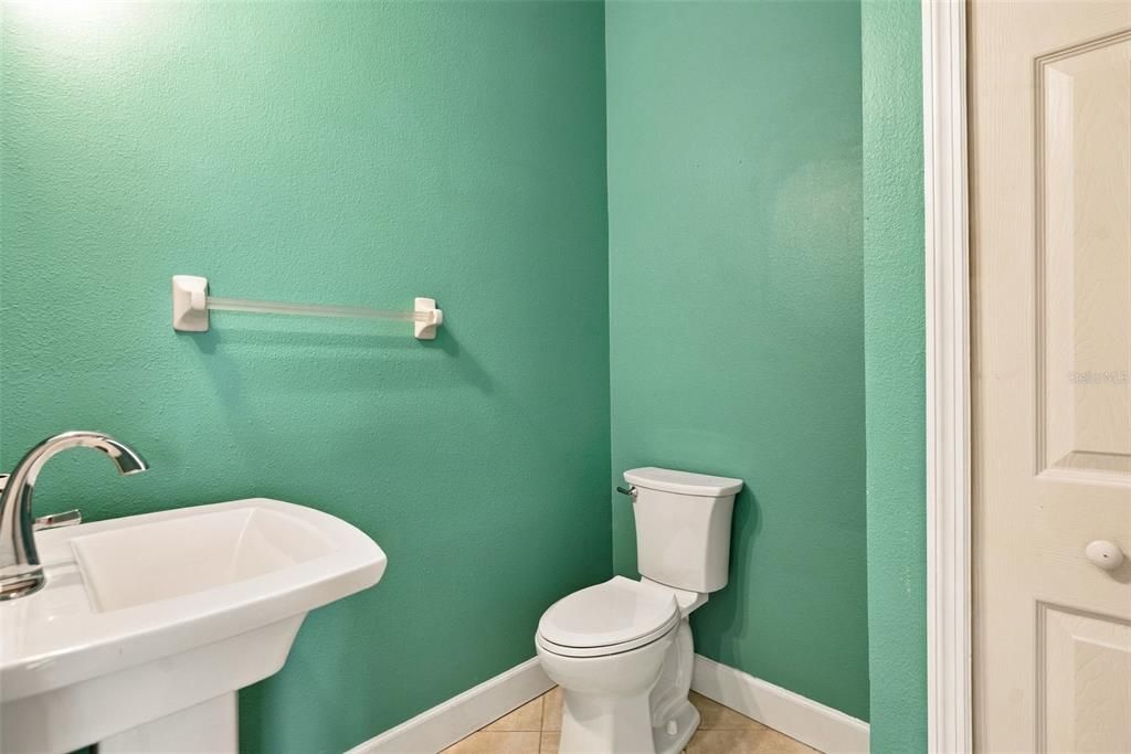 En Venta: $459,999 (3 camas, 4 baños, 3241 Pies cuadrados)