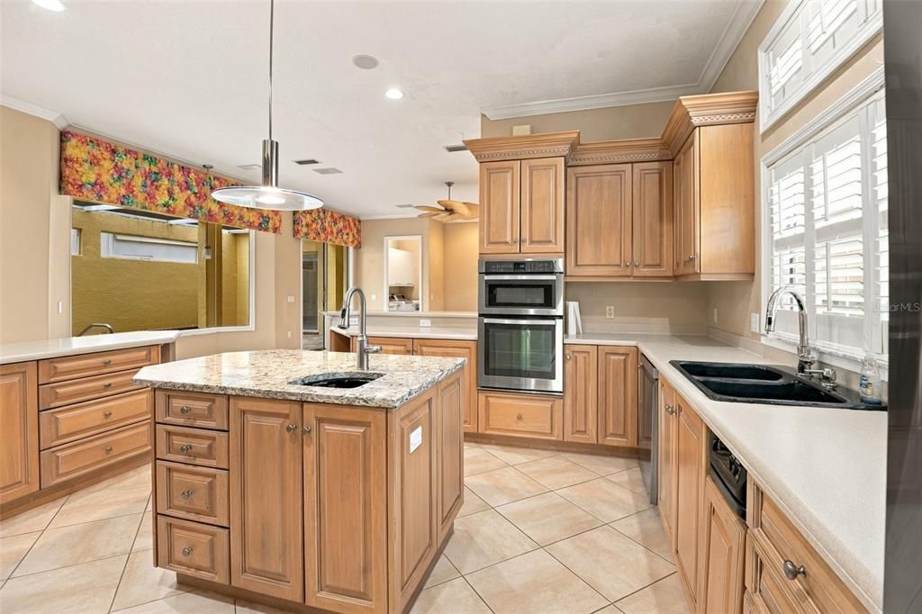 En Venta: $459,999 (3 camas, 4 baños, 3241 Pies cuadrados)