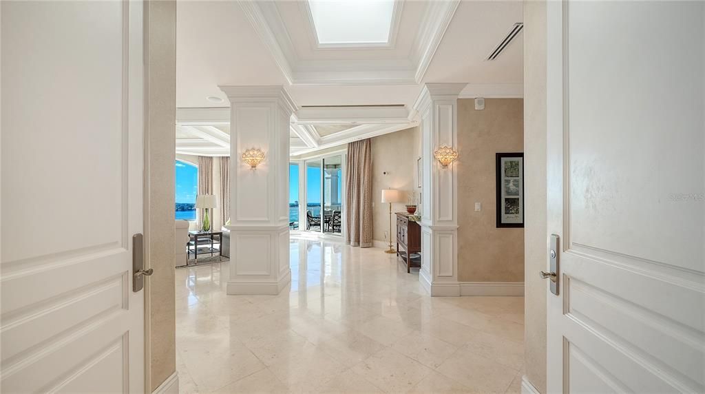 For Sale: $6,995,000 (4 beds, 4 baths, 5987 Square Feet)