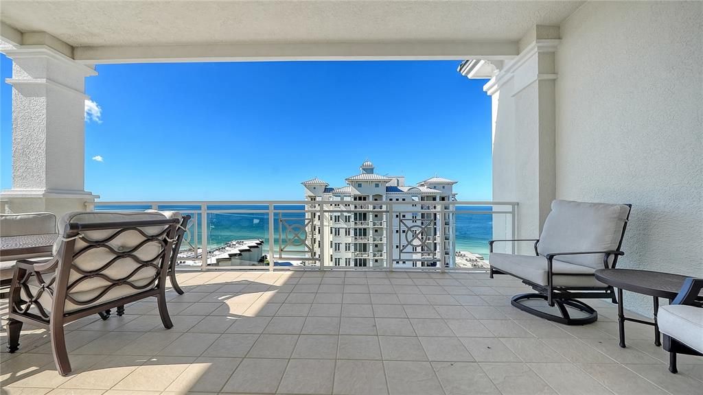 For Sale: $6,995,000 (4 beds, 4 baths, 5987 Square Feet)