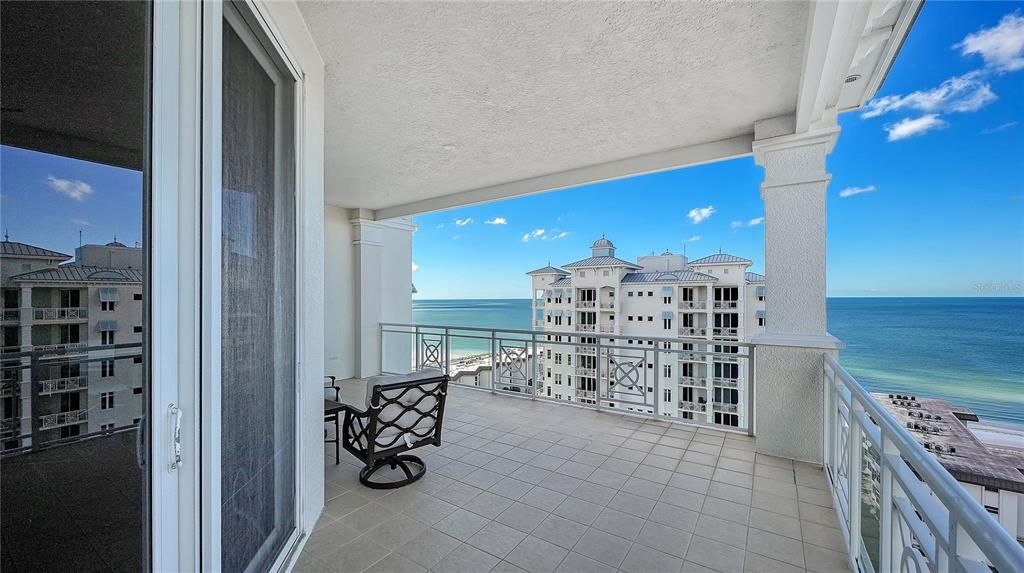 For Sale: $6,995,000 (4 beds, 4 baths, 5987 Square Feet)