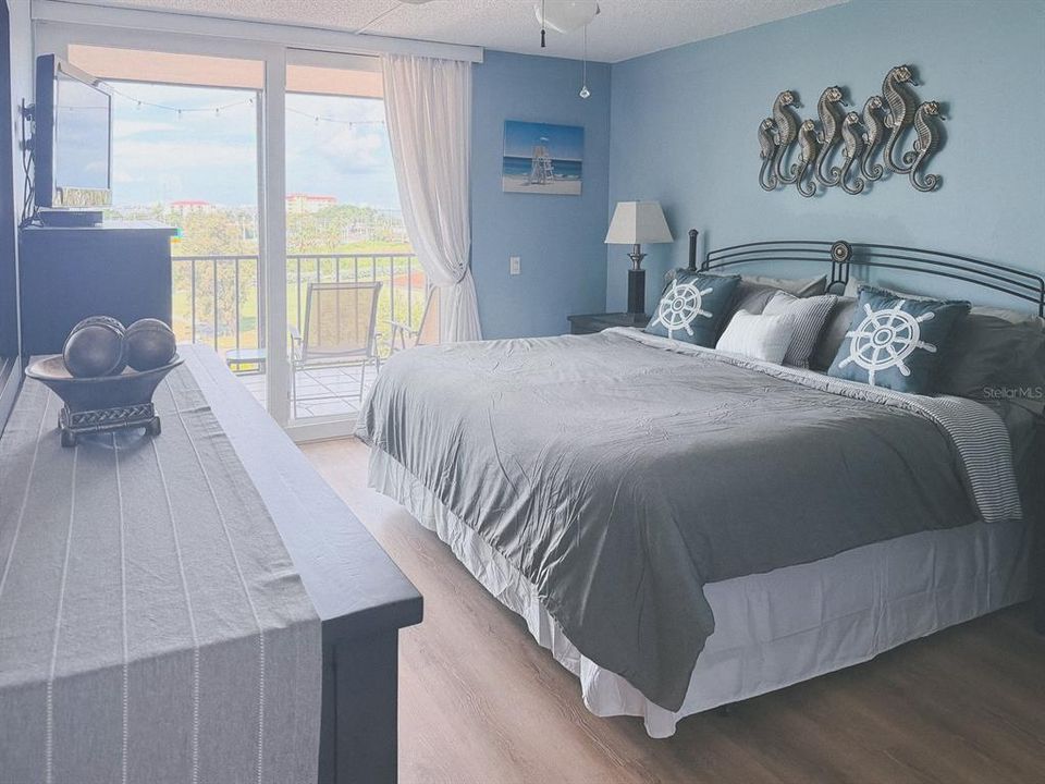 For Rent: $2,500 (1 beds, 1 baths, 780 Square Feet)