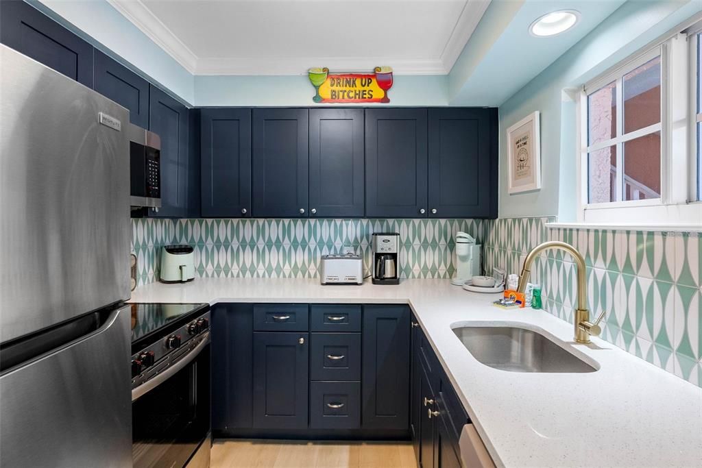 En Venta: $394,000 (1 camas, 1 baños, 735 Pies cuadrados)